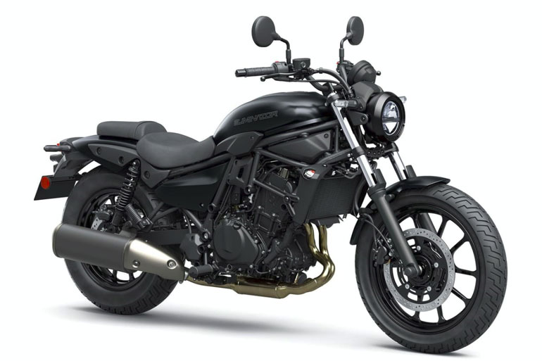 Kawasaki Eliminator 500 - Ippos Brothers Long Term Motorbike Rentals in Paphos, Cyprus
